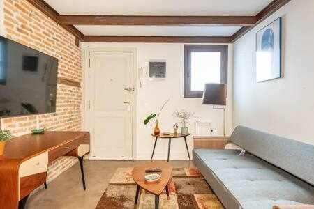 Appartement Peaceful Y Beautiful Apt In La Latina à Madrid Extérieur photo