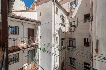 Appartement Peaceful Y Beautiful Apt In La Latina à Madrid Extérieur photo